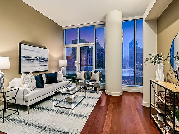 5th image of 909 5th Avenue #1403