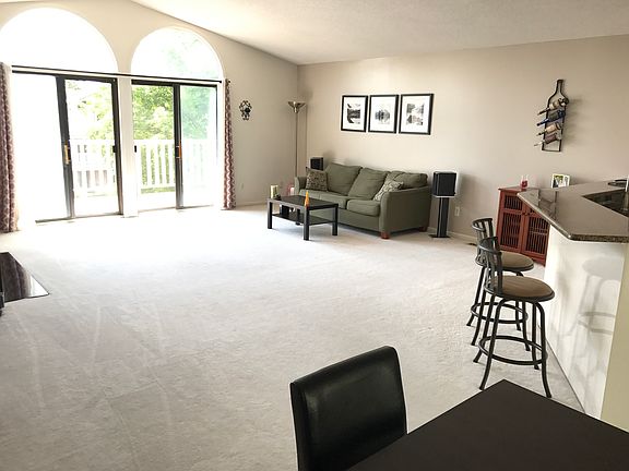 3rd image of 21080 Boulder Cir #101