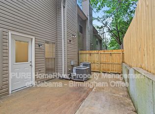 456 Highland Cove Dr, Hoover, AL 35226