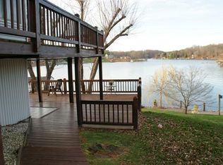 1166 Azalea Dr, Moneta, VA 24121