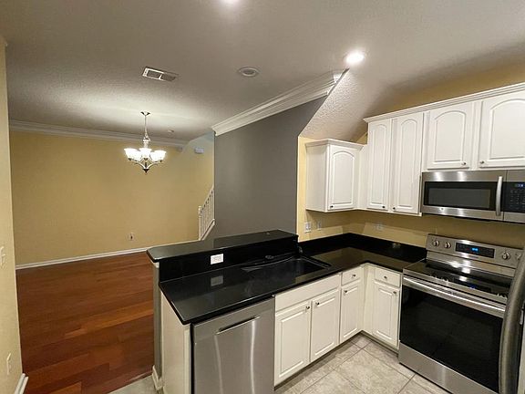 3rd image of 6197 Bartram Village Dr