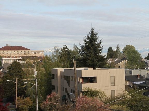 3rd image of 2021 4th Ave N APT 7