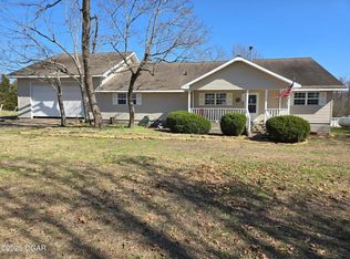 326 Coyote Ln, Anderson, MO 64831