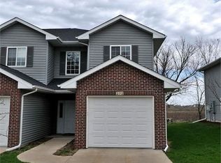 272 Copeland Ln, North Liberty, IA