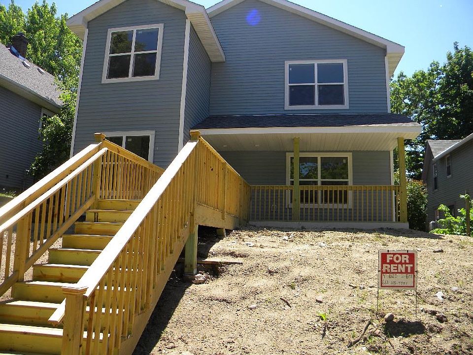 1st image of 1136 Ross Ave #1