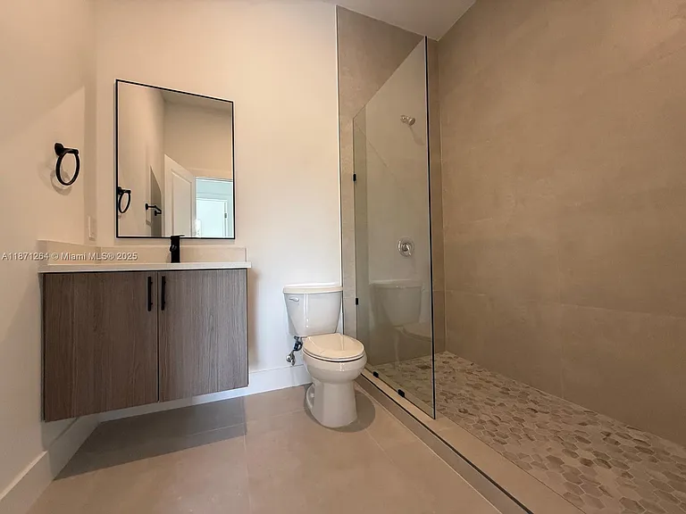 2788 NW 9th Pl — Photo 13