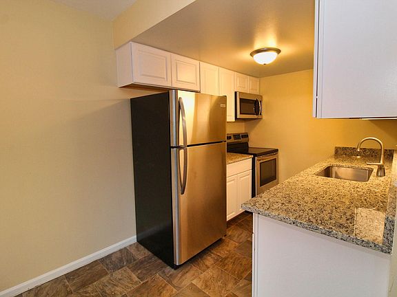 5th image of 27721 Harrison Woods Ln