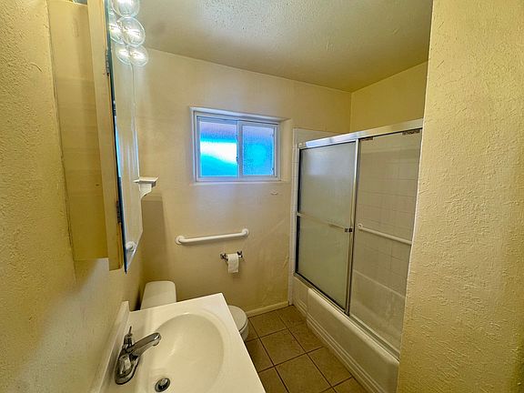4th image of 1708 Richmond Dr NE