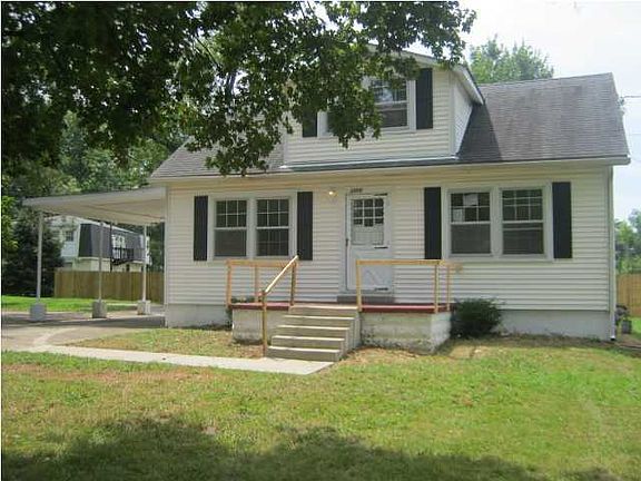 2nd image of 2800 Triplett Ct