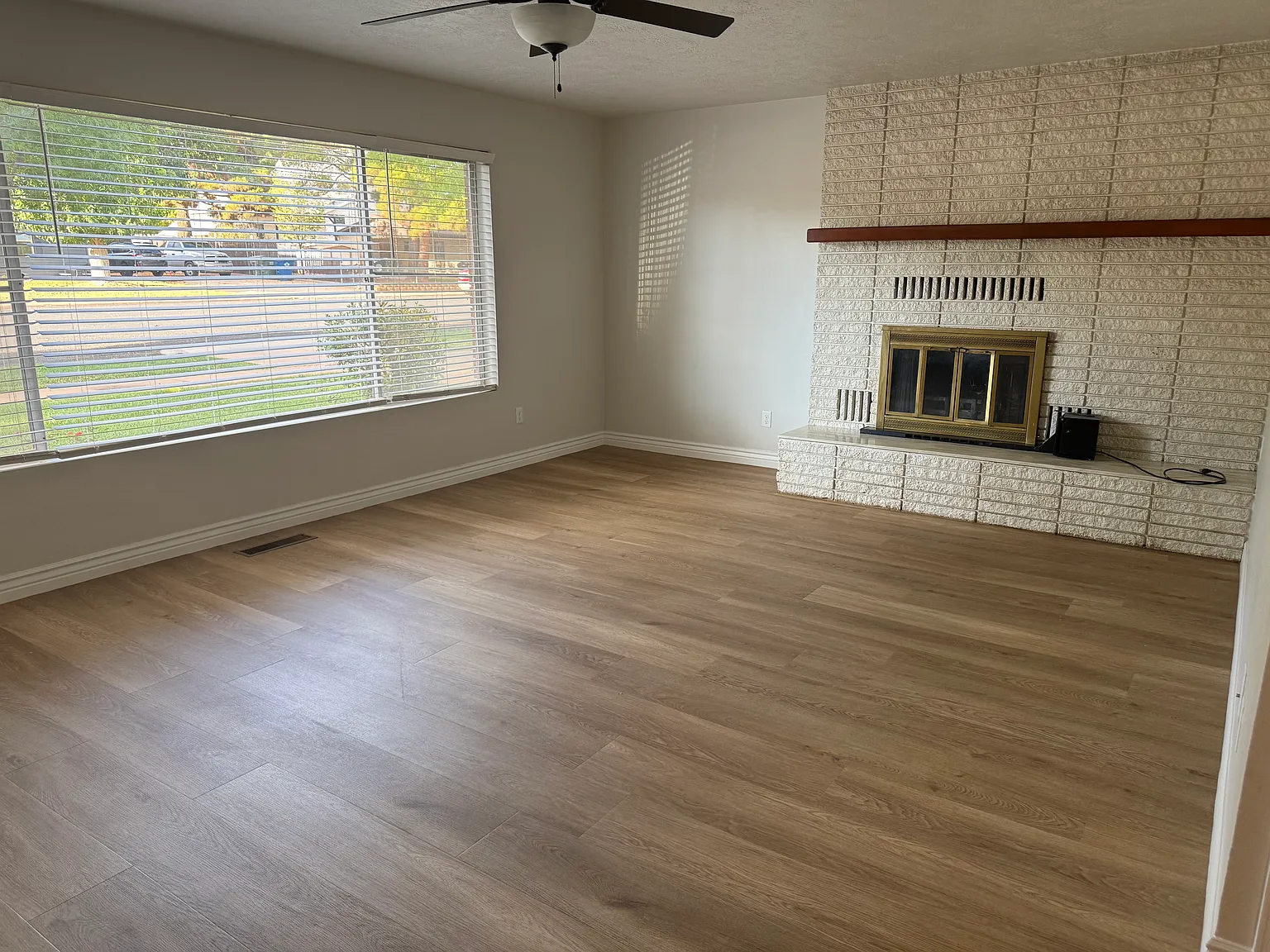 3 bed, 1768 sqft, $1,800 — Photo 2