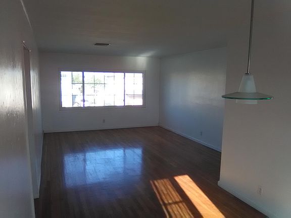 4th image of 10421 Haas Ave
