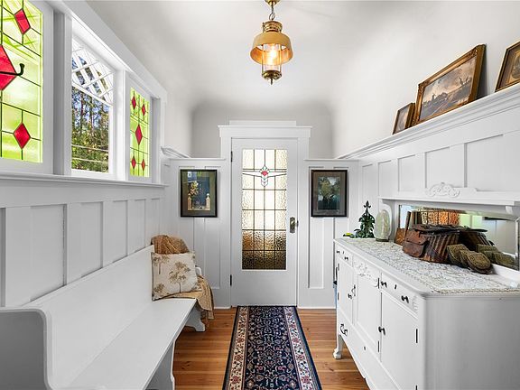 3rd image of 1220 Shawnigan Mill Bay Rd
