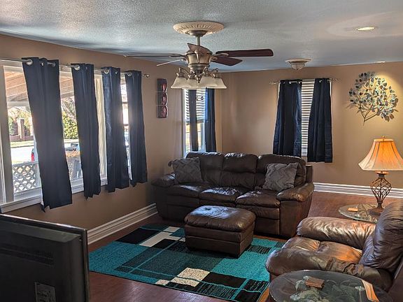 4th image of 1204 E 8th Ave