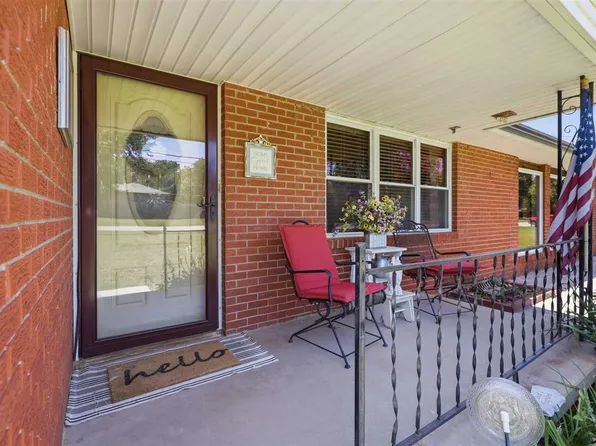 100 N Flormable St, Ponca City, OK 74601