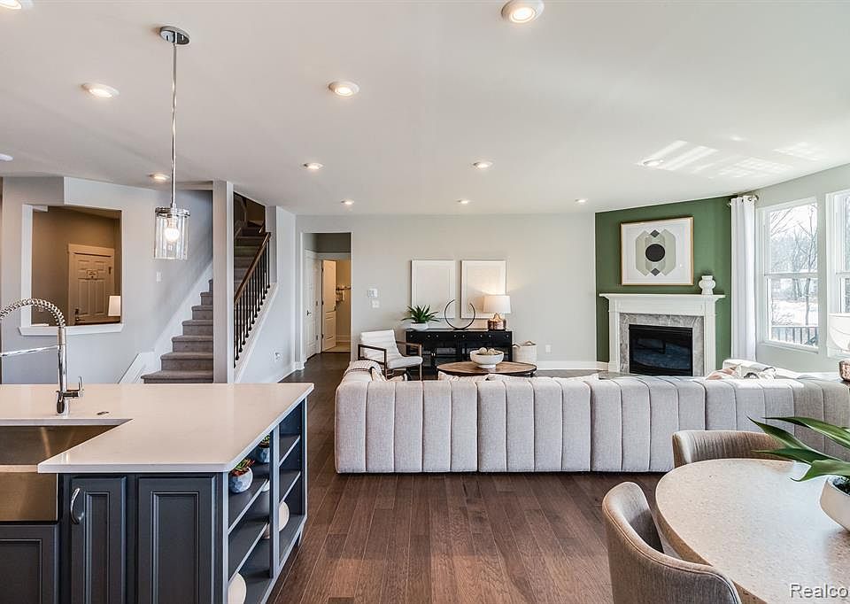 2595 Ironton Dr, Commerce Township, MI 48382 MLS 20230102738 Zillow