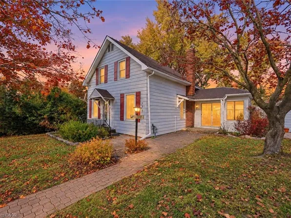 190 Winewood Ave E, Gravenhurst, ON P1P 1B7