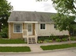2758 California St NE, Minneapolis, MN 55418