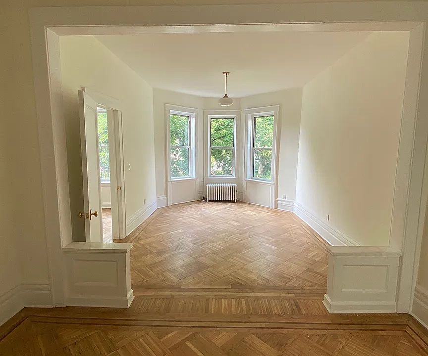 1st image of 968 Saint Johns Pl #2