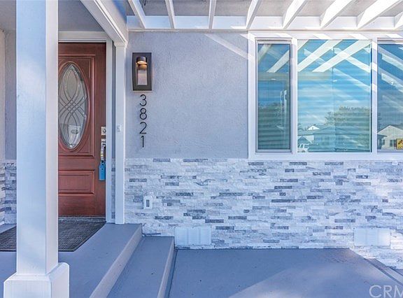 5th image of 3821 Snowden Ave