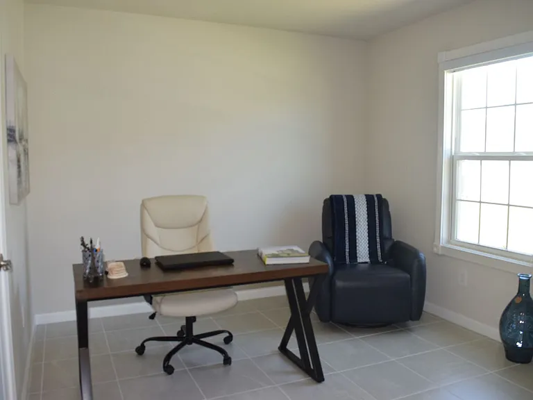 9670 SW Libertas Way — Photo 6