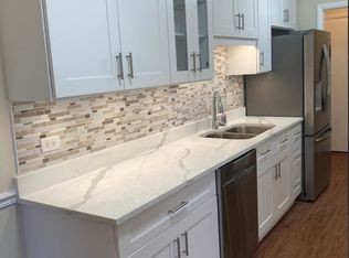 516 W Eastman St APT 2C, Arlington Heights, IL 60005
