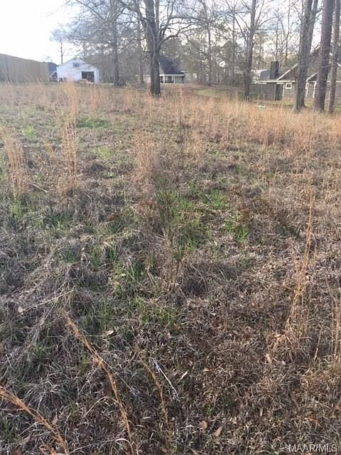 1st image of 11 Clover Hill Dr