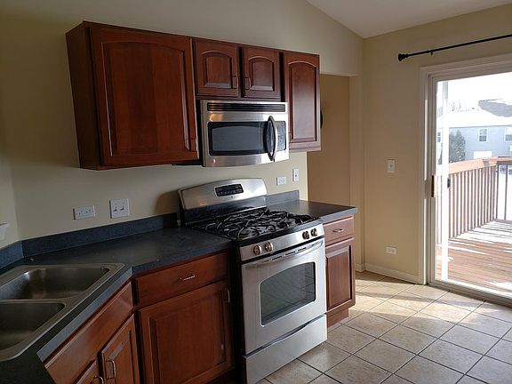 3rd image of 3242 Pennsbury Ct