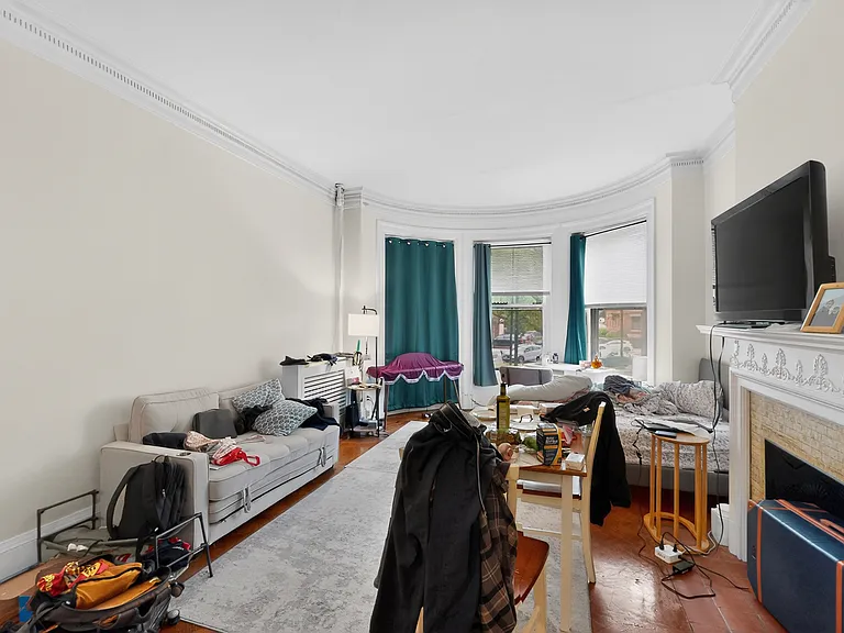 1069 Beacon St #2 — Photo 4