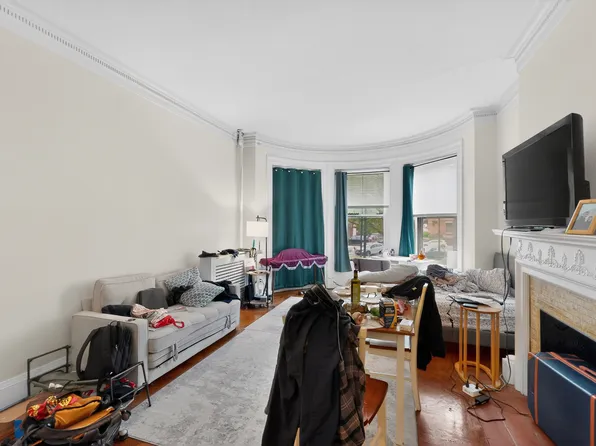 1071 Beacon St, Brookline, MA