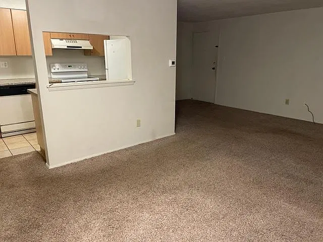 2 bed, 600 sqft, $950 — Photo 4