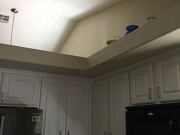 2nd image of 231 Honeywood St