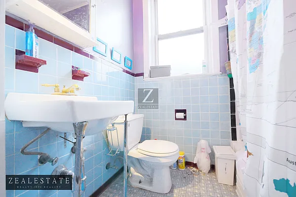 Rented by ZealEstate Group Inc | media 28