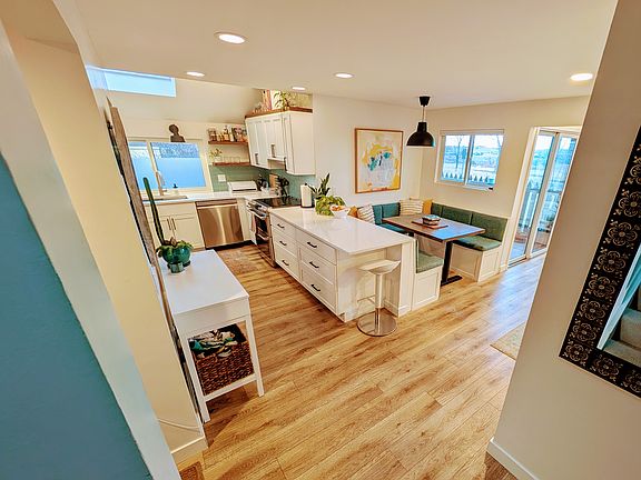 Kitchen and dining area.