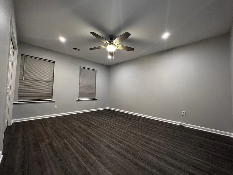 Bedroom #1