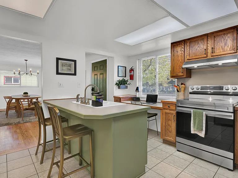 609 N Roosevelt St — Photo 19