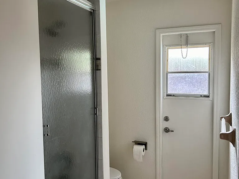 6162 Amberwoods Dr — Photo 26