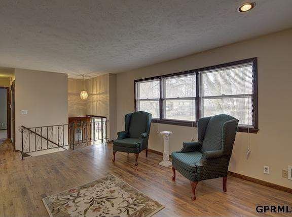 5th image of 4117 N 94th St