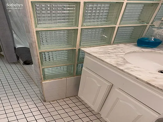 Rented by Sotheby's International Realty | media 8