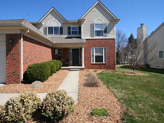 3rd image of 3542 Fieldcrest Ln