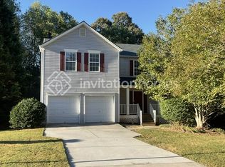 328 Pebblestone Dr, Loganville, GA 30052