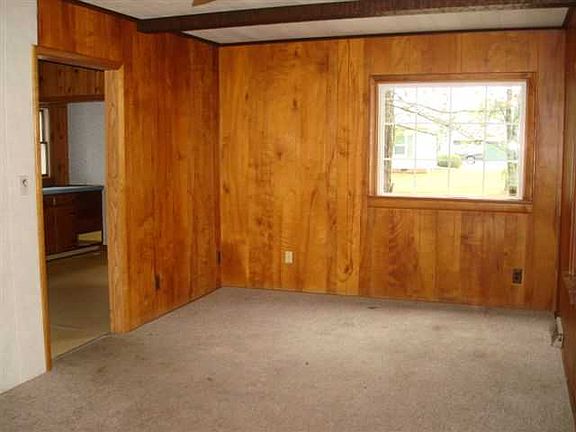 5th image of 5626 Woodville Rd