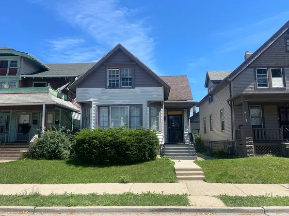 3568 N 11th St, Milwaukee, WI 53206
