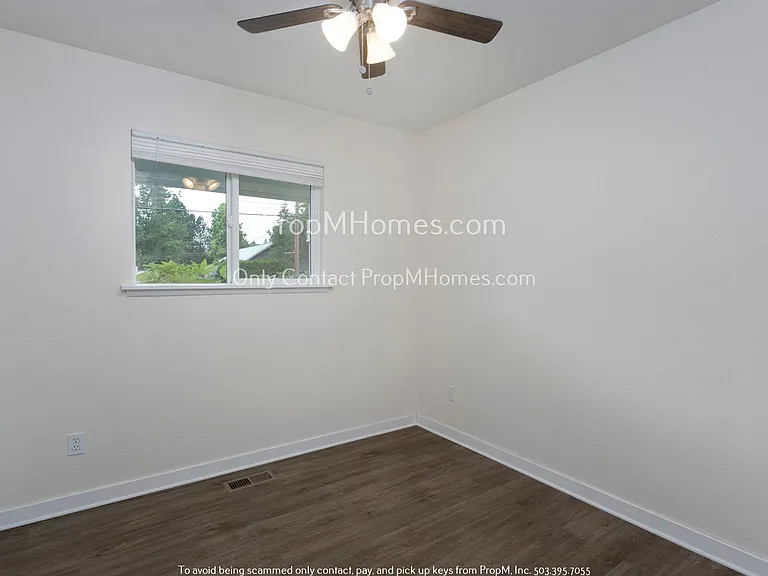 13400 SW Walker Rd — Photo 14
