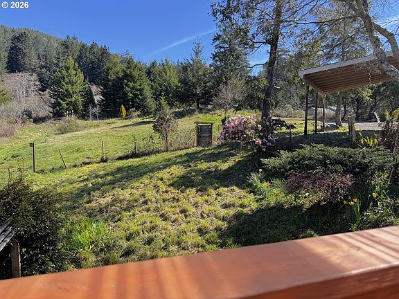 4th image of 96510 Martin Ranch Rd