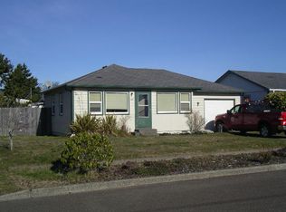 1067 6th St, Florence, OR 97439