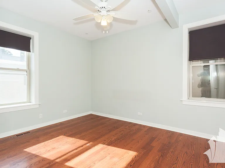 815 W Newport Ave #1R — Photo 9