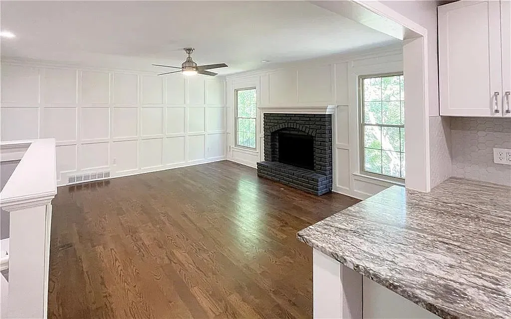 10020 Oakridge Drive - 1 — Photo 4