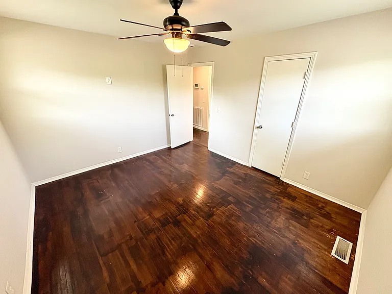 2641 Combs Dr — Photo 16