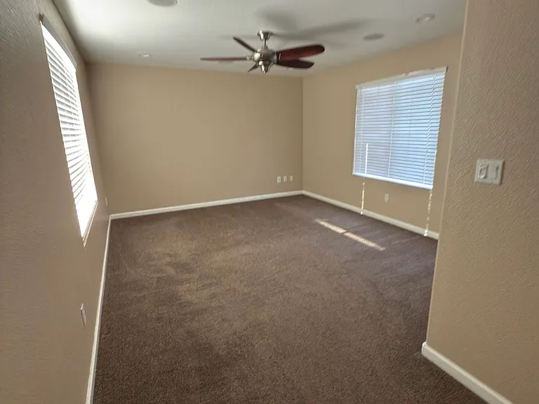 106 Fairview Ave — Photo 4