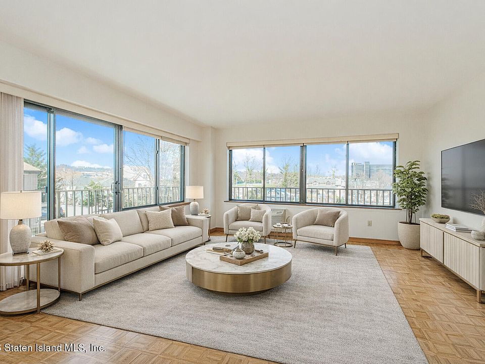 1st image of 31 Hylan Blvd APT 2D